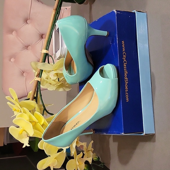 Mint - Picture 3 of 10